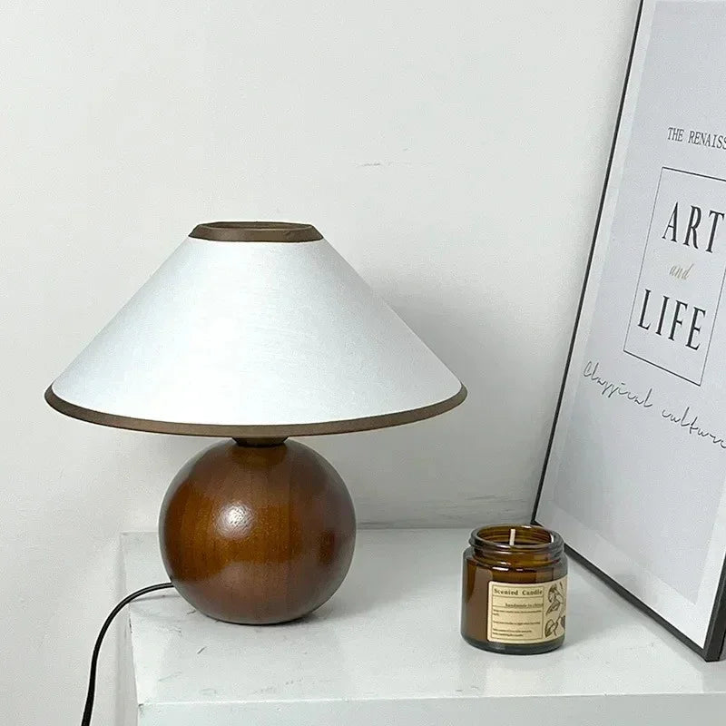 Quinbella Table Lamp