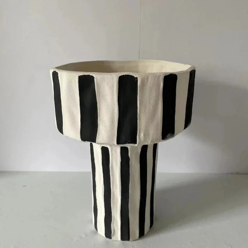 Quinfura Vase
