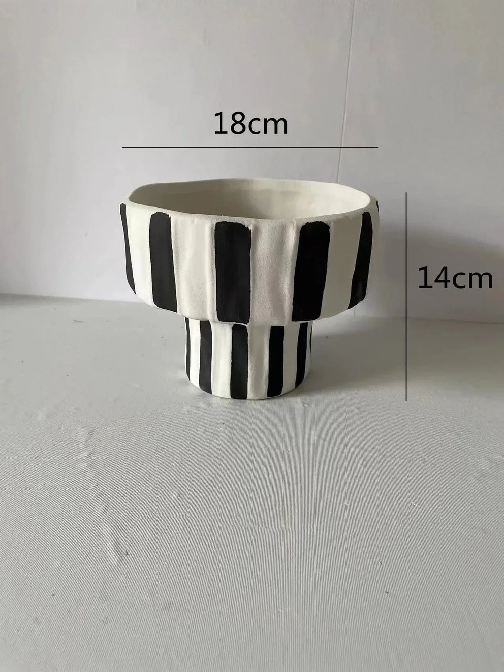 Quinfura Vase
