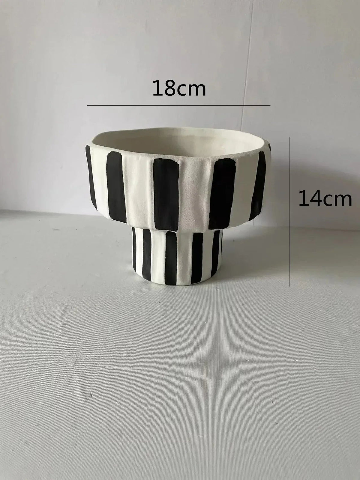 Quinfura Vase