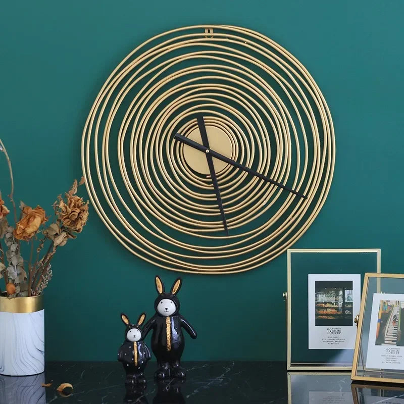 Quinmendo Wall Clock