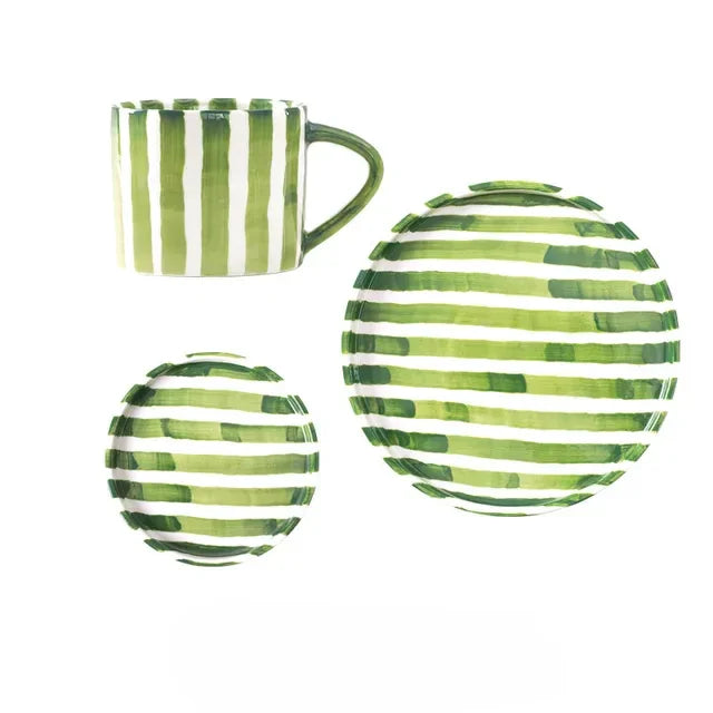 Quinnendo Three-Piece Cup & Plate Set