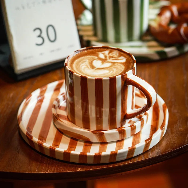 Quinnendo Three-Piece Cup & Plate Set