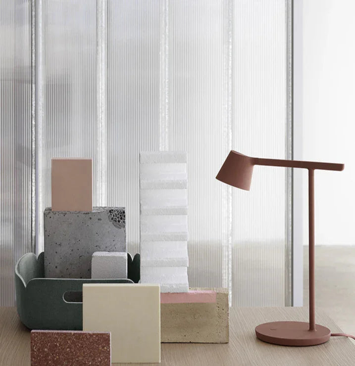 Quinvisa Desk Lamp