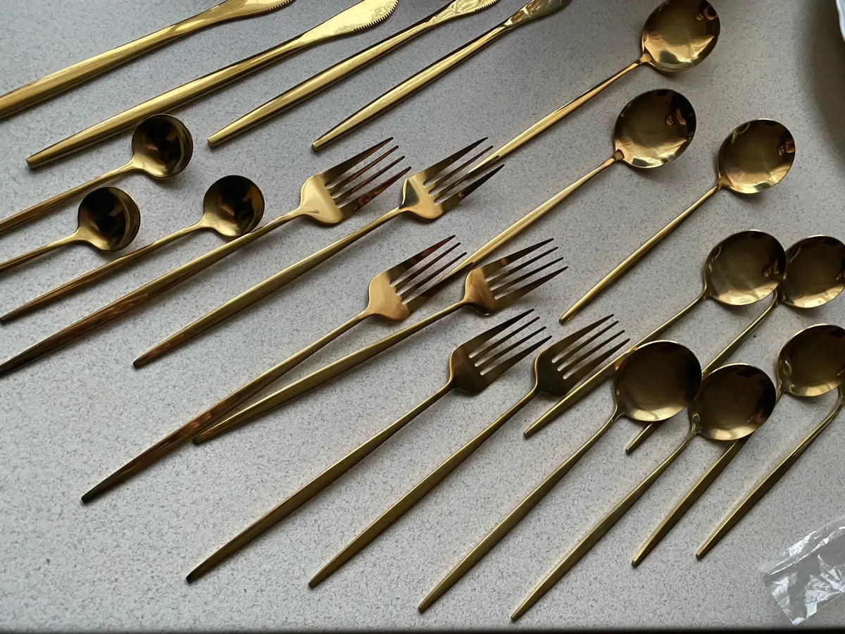 Relnura 24-Piece Cutlery Set