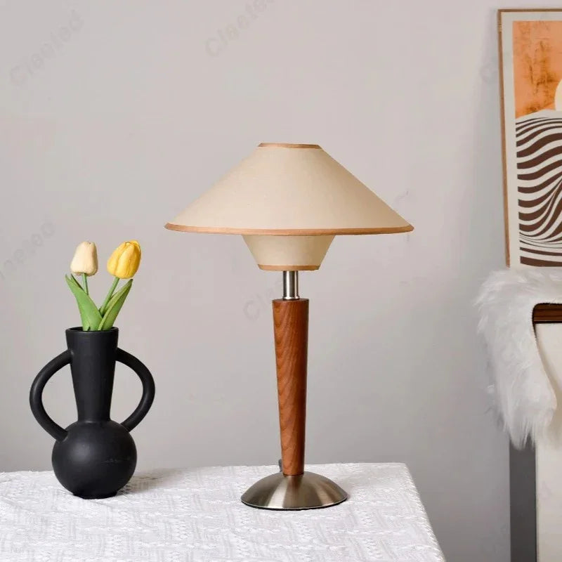 Relstarno Table Lamp