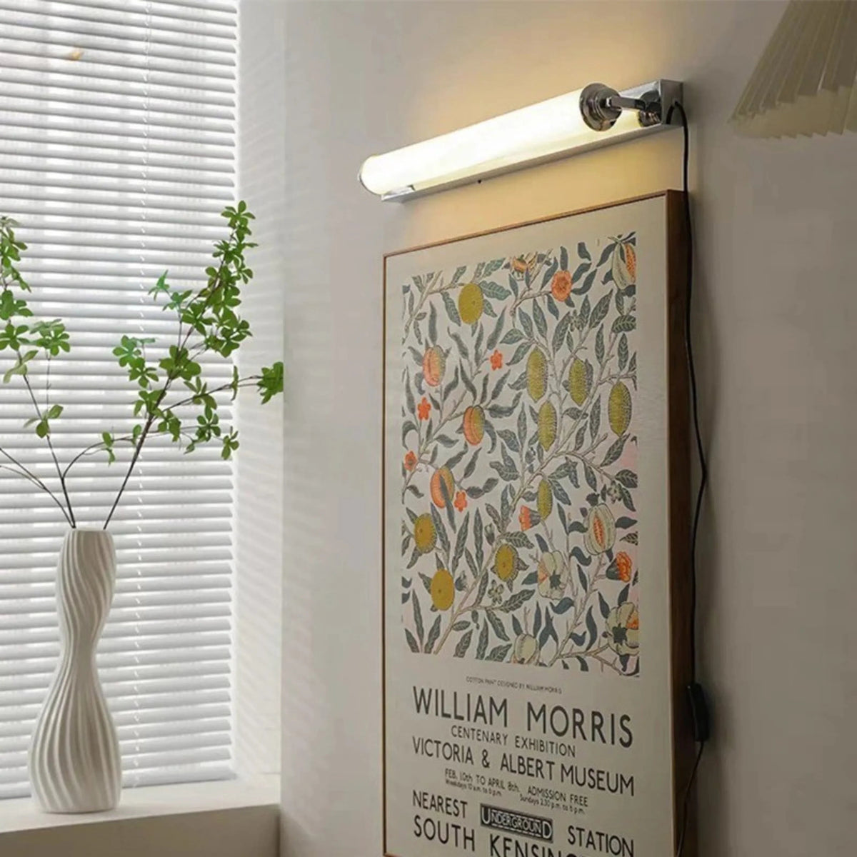 Relstira Wall Lamp