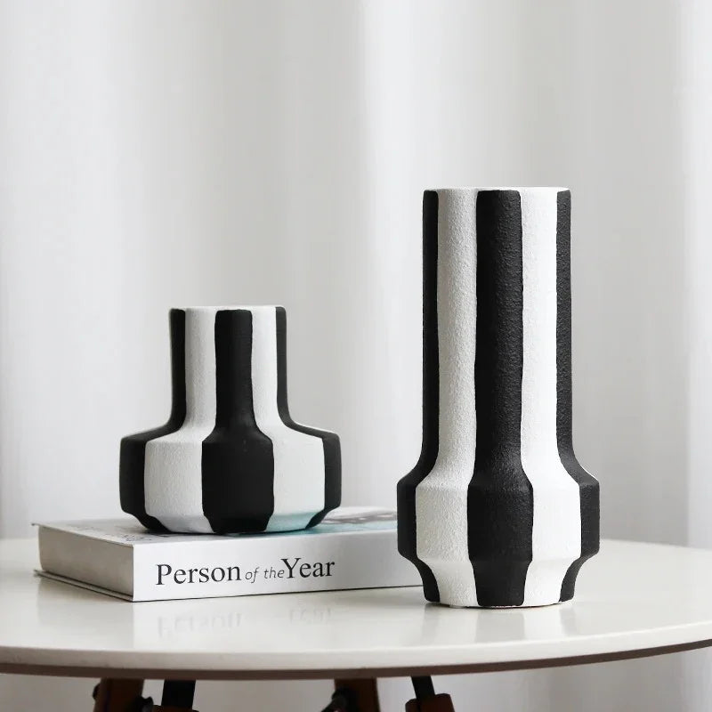 Rennvia Ceramic Vase