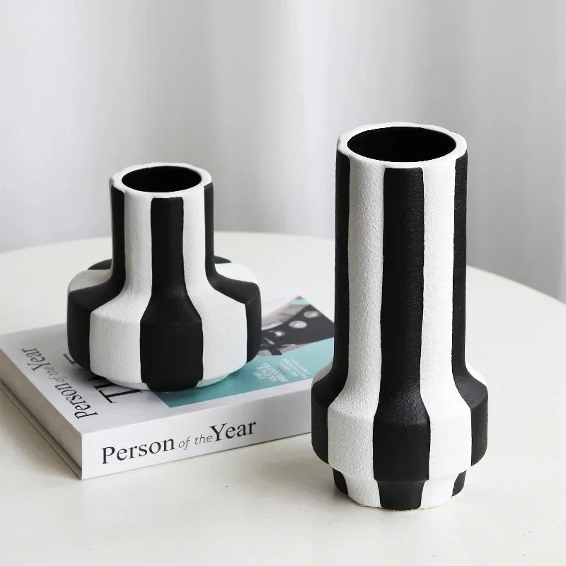 Rennvia Ceramic Vase