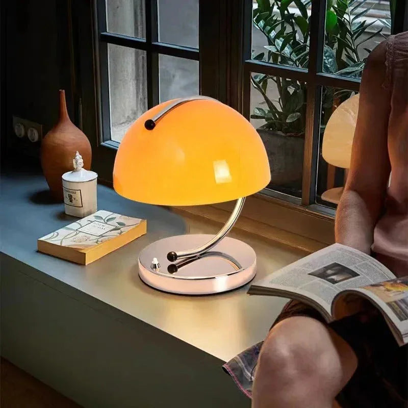 Siltoma Table Lamp