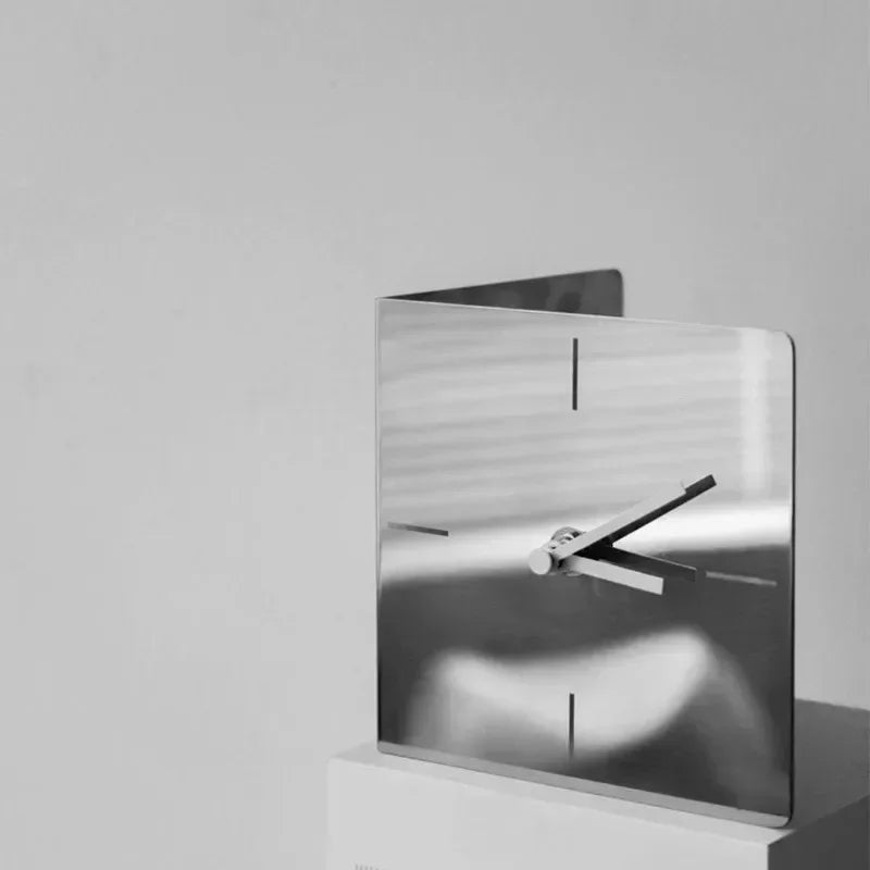 Sorneda Table Clock