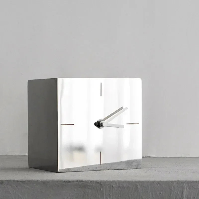 Sorneda Table Clock