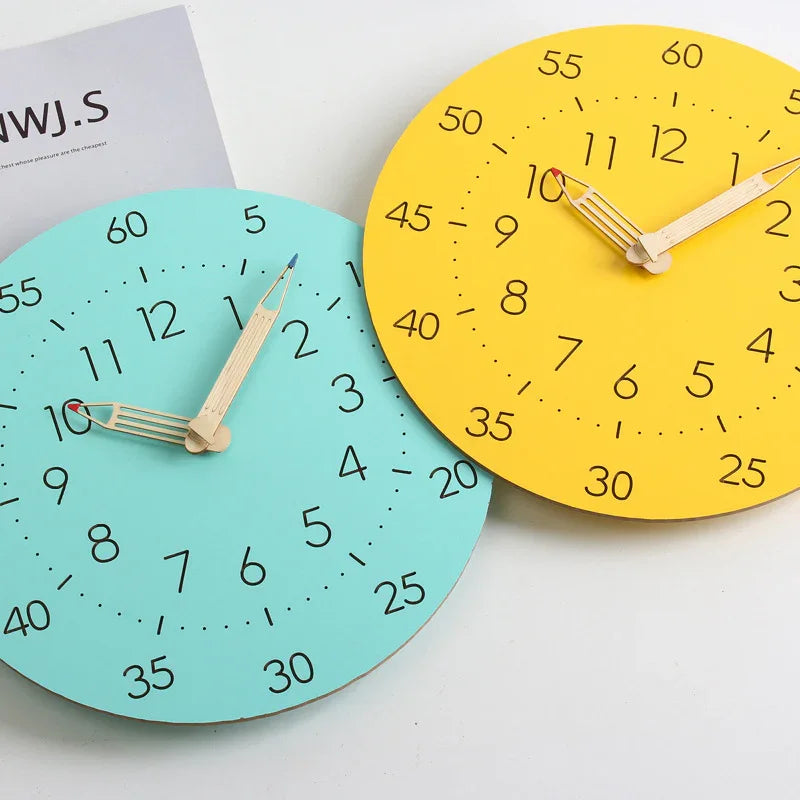 Sortynta Wall Décor Clock