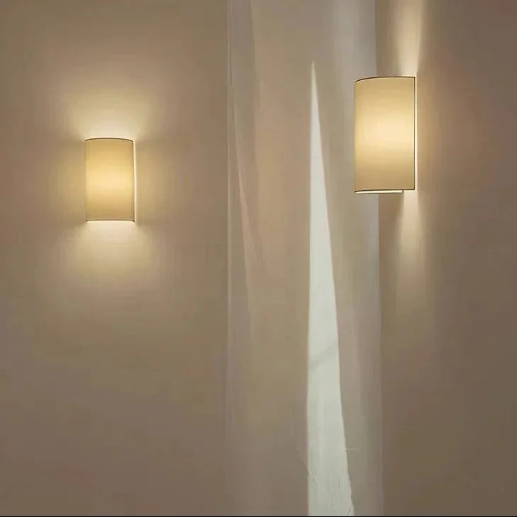 Sorvunda Wall Lamp