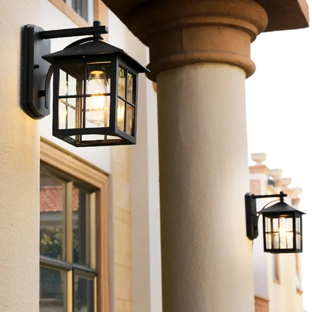 Telreda Outdoor Wall Lamp
