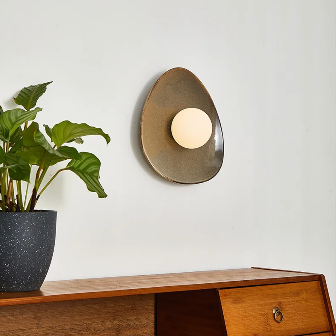 Tormanta Wall Lamp