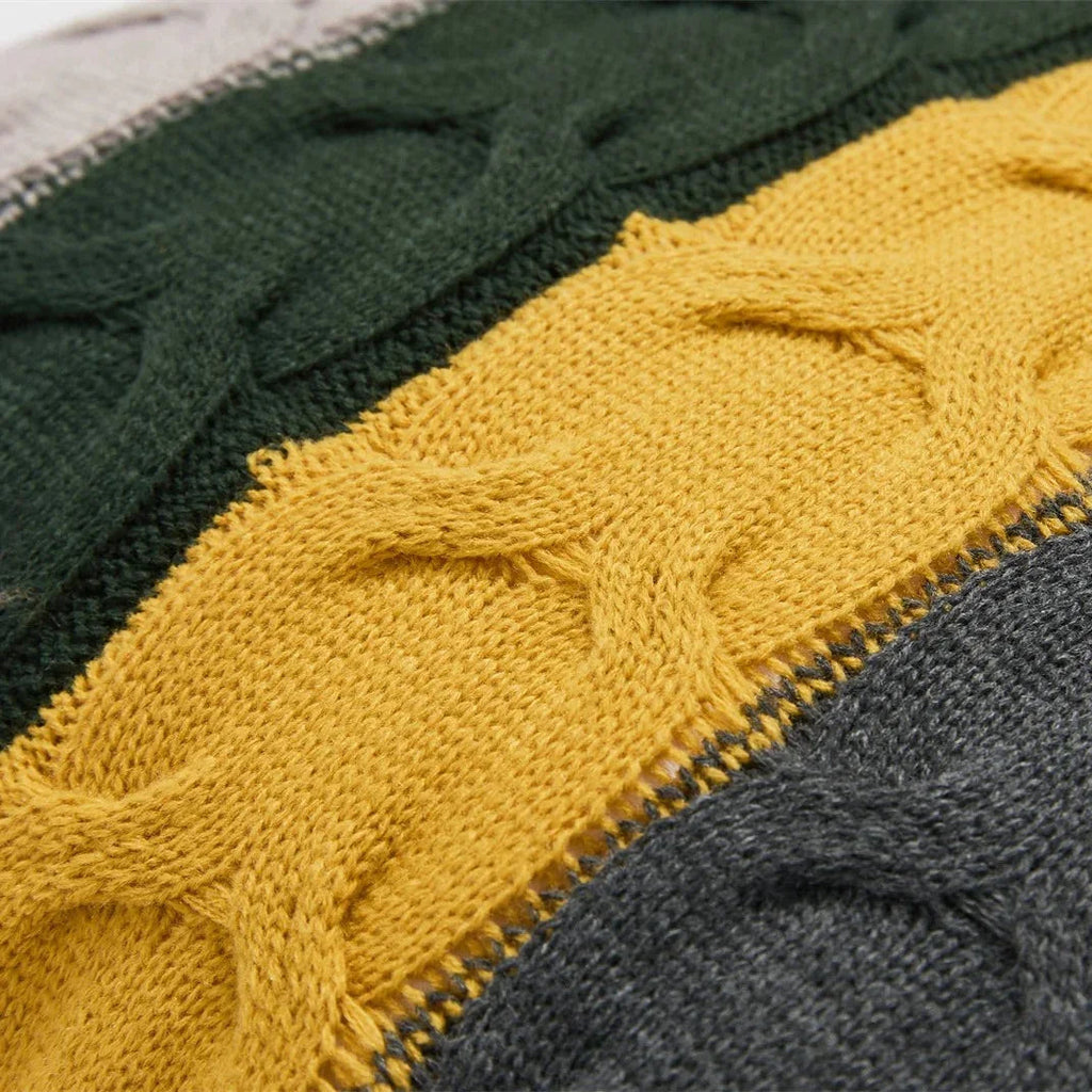 Torndossa Cushion