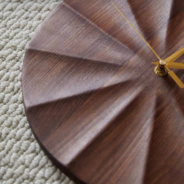 Ulnunda Wall Clock