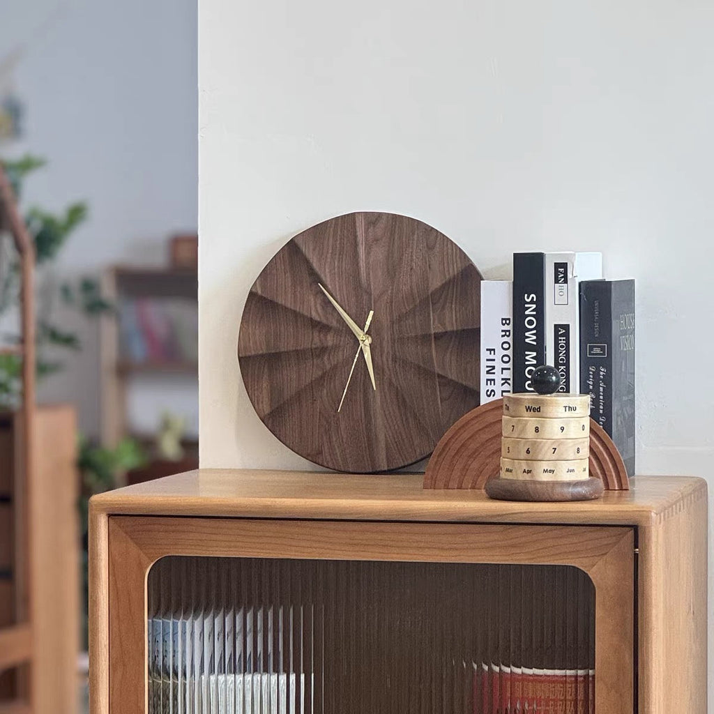 Ulnunda Wall Clock