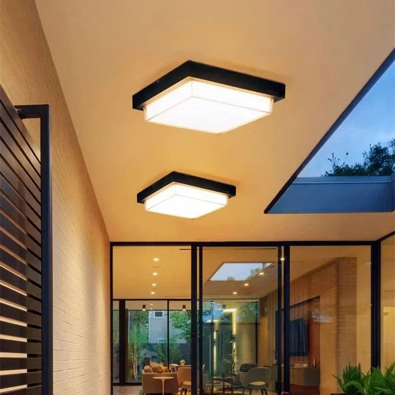 Urlyra Outdoor Light