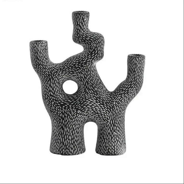 Vallola Holder