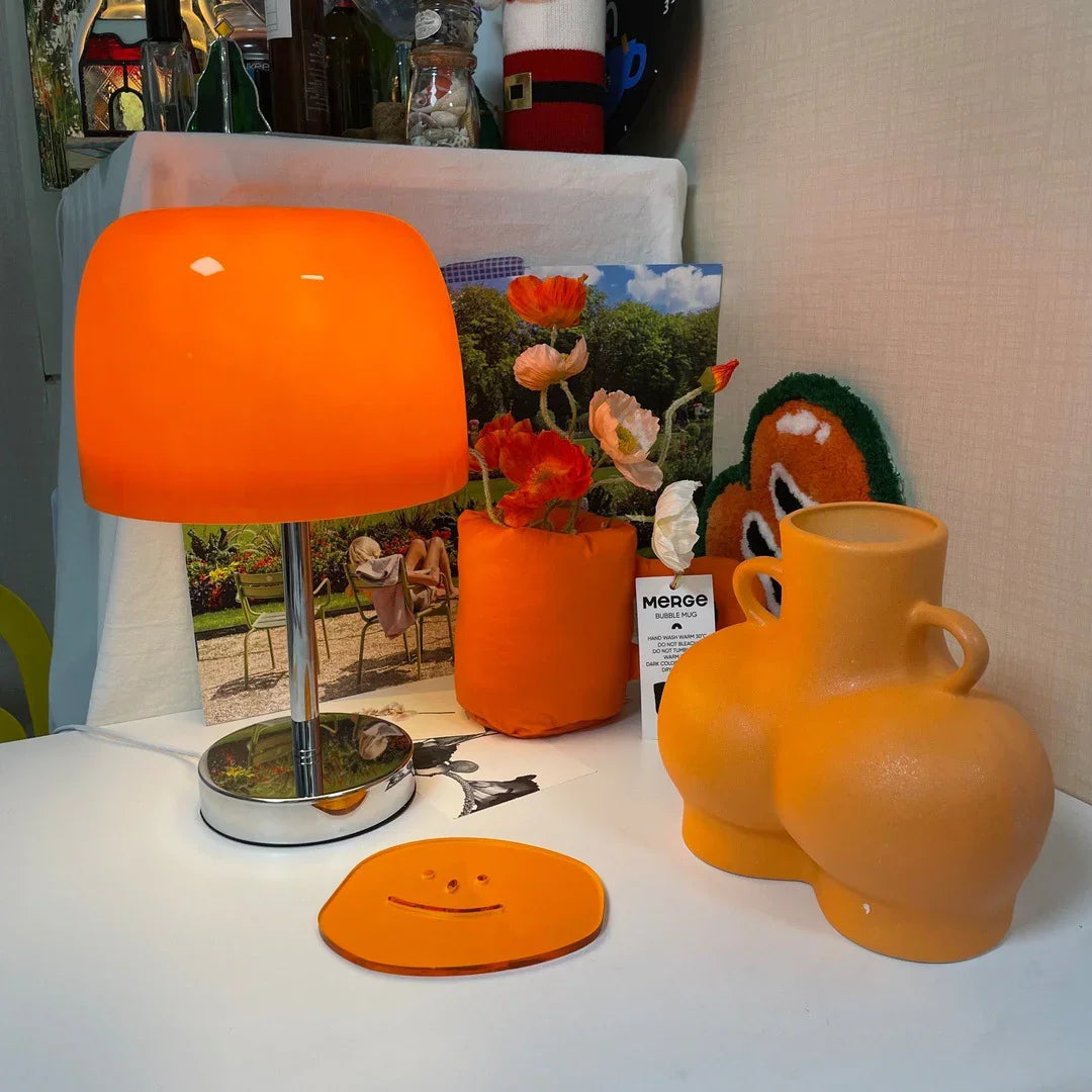 Vermvia Table Lamp