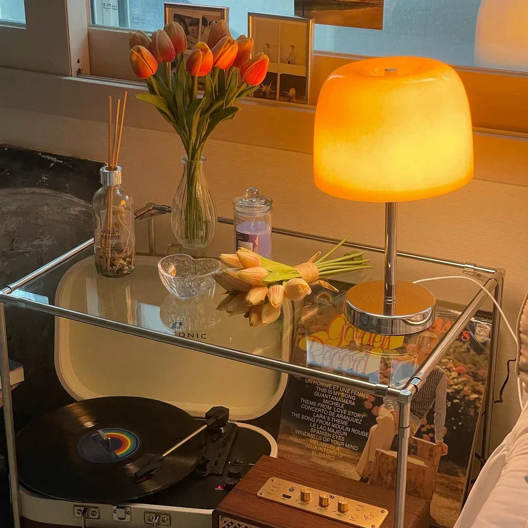 Vermvia Table Lamp