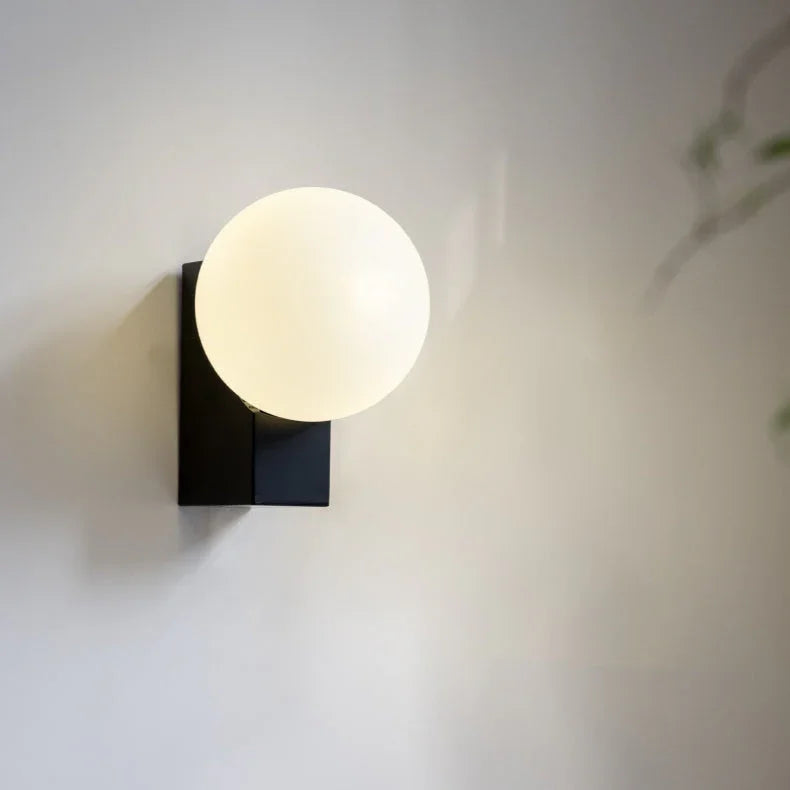 Verseda Wall Lamp
