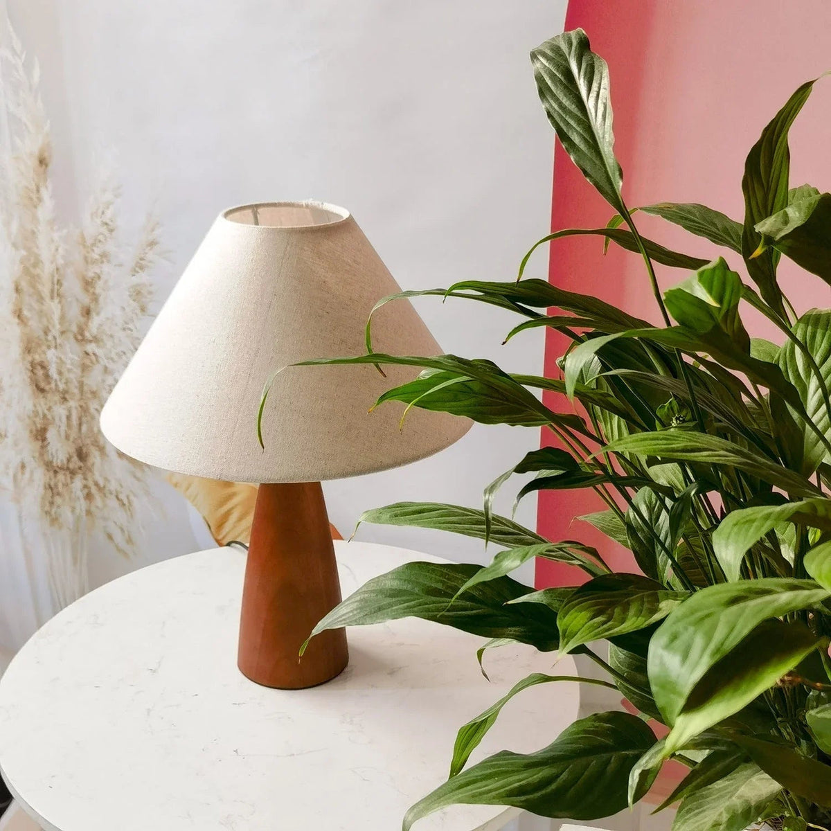 Wenstarno Solid Wood Table Lamp