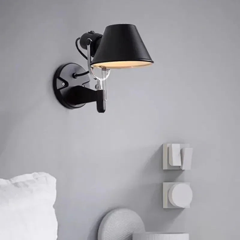 Wenstola Adjustable Wall Light