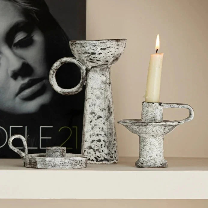 Wilynta Candle Holder