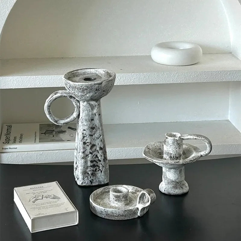 Wilynta Candle Holder