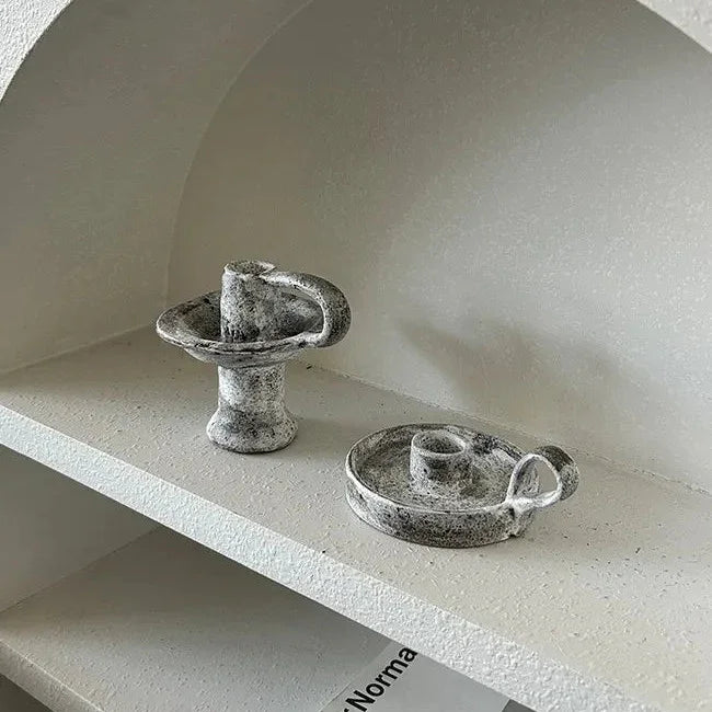 Wilynta Candle Holder