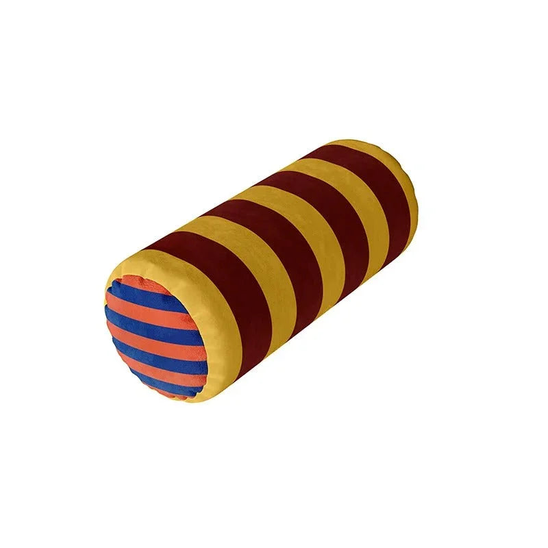 Yarfella Cushion