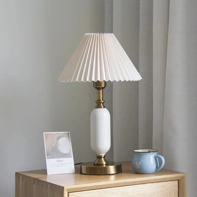 Yarfella Table Lamp