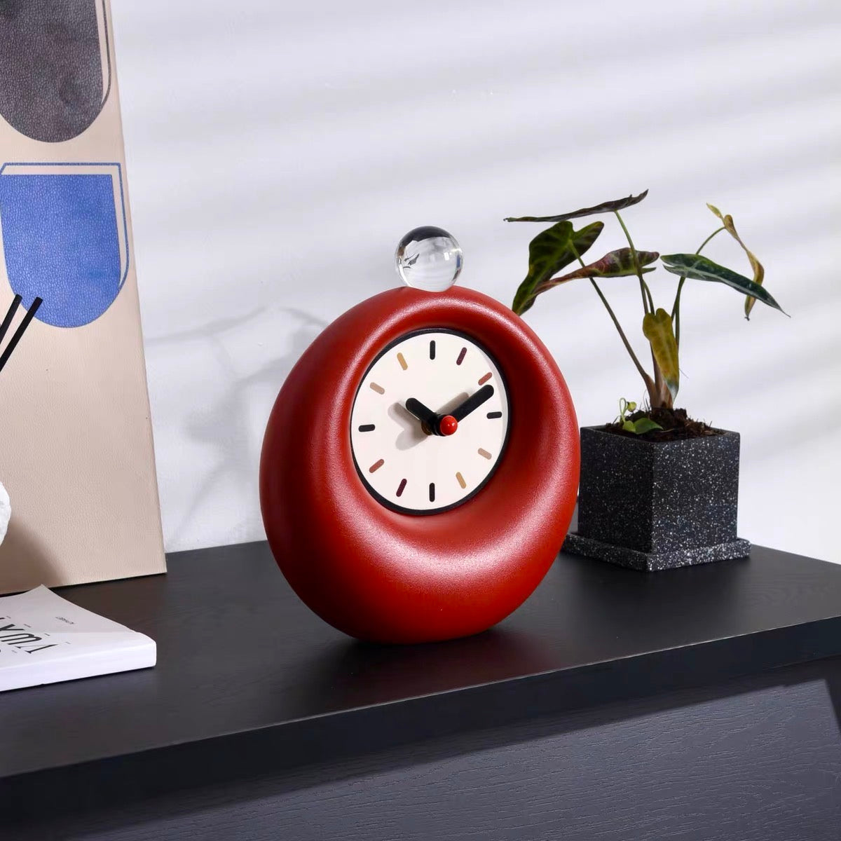Yelbvia Table Clock