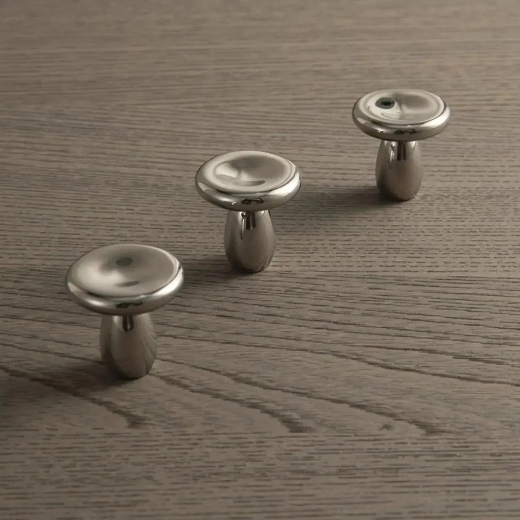 Yeldorra Cabinet Knobs & Handles