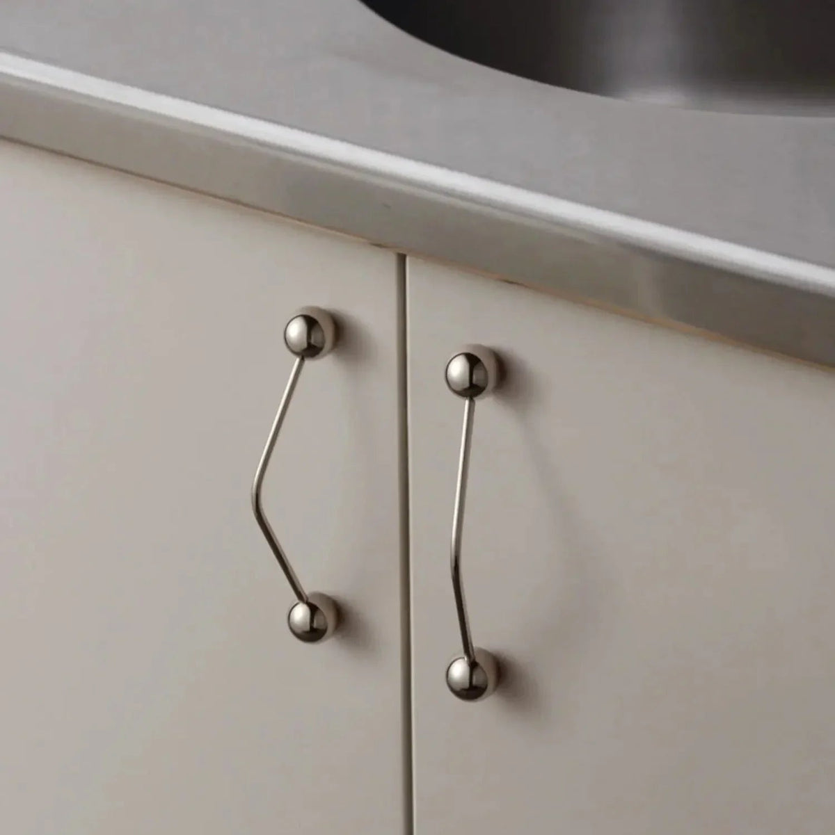 Yeldorra Cabinet Knobs & Handles
