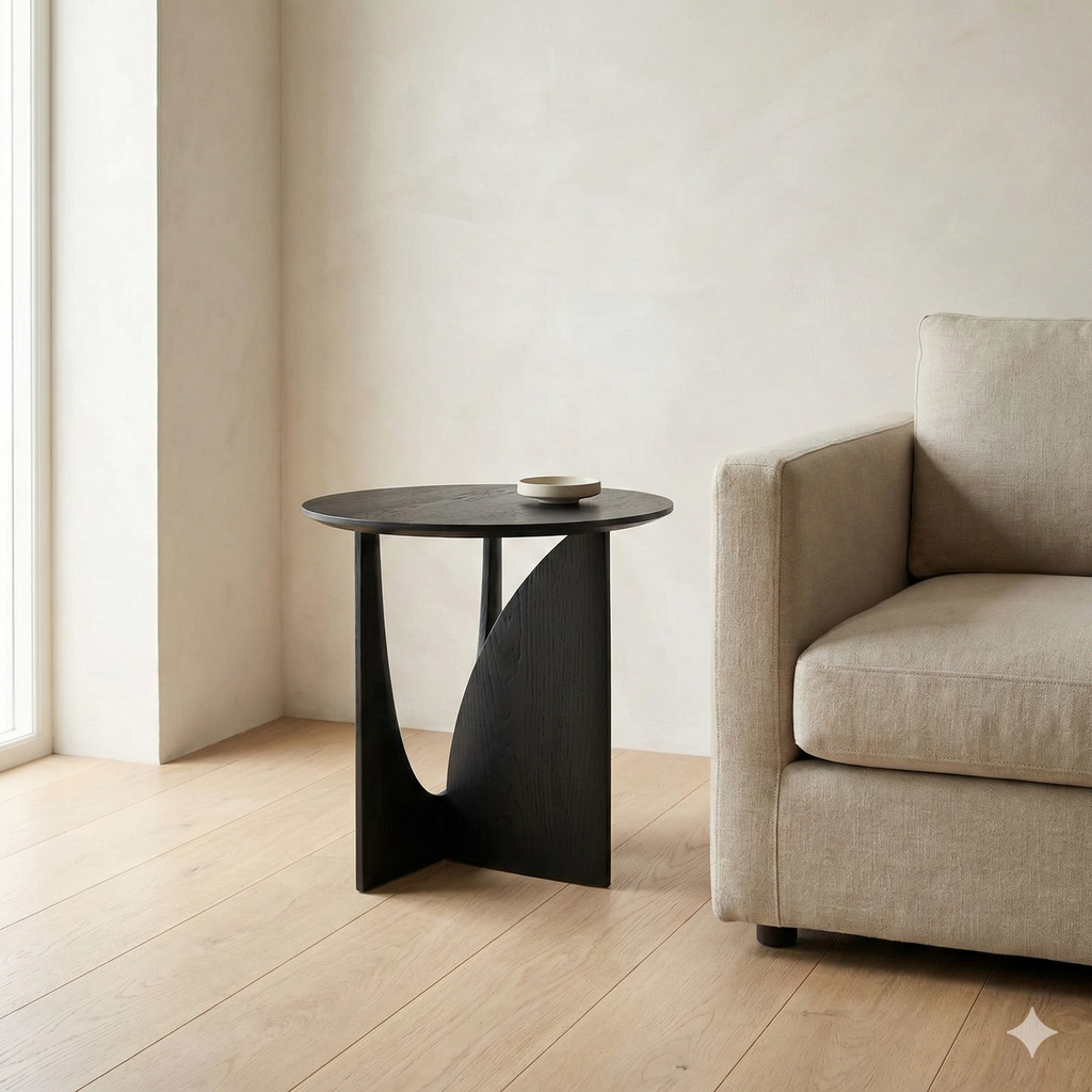 Yelneno Side Table