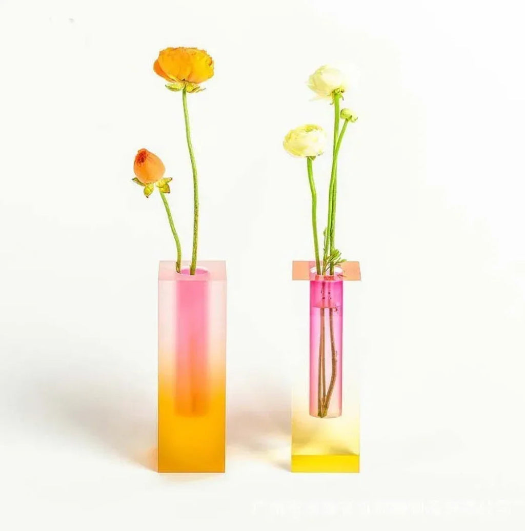 Yeltella Vase