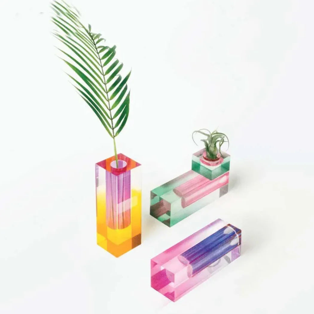 Yeltella Vase